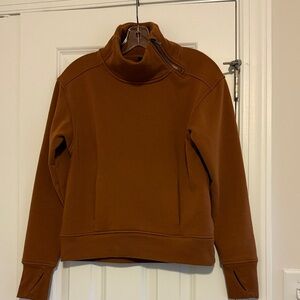 Stylish brown sweatshirt